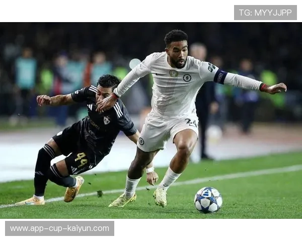 切尔西未能突破卡拉巴赫防线，2-2战平，欧冠晋级悬而未决，切尔西2_2巴塞罗那