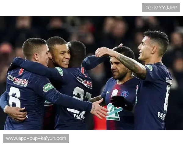 巴黎前场三人联系紧密，进攻压迫感持续增加——在风云变幻的法甲赛场上的全方位解码